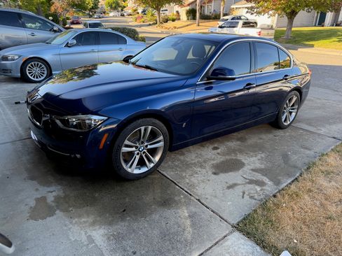 Used 2017 BMW 330e RWD image 2