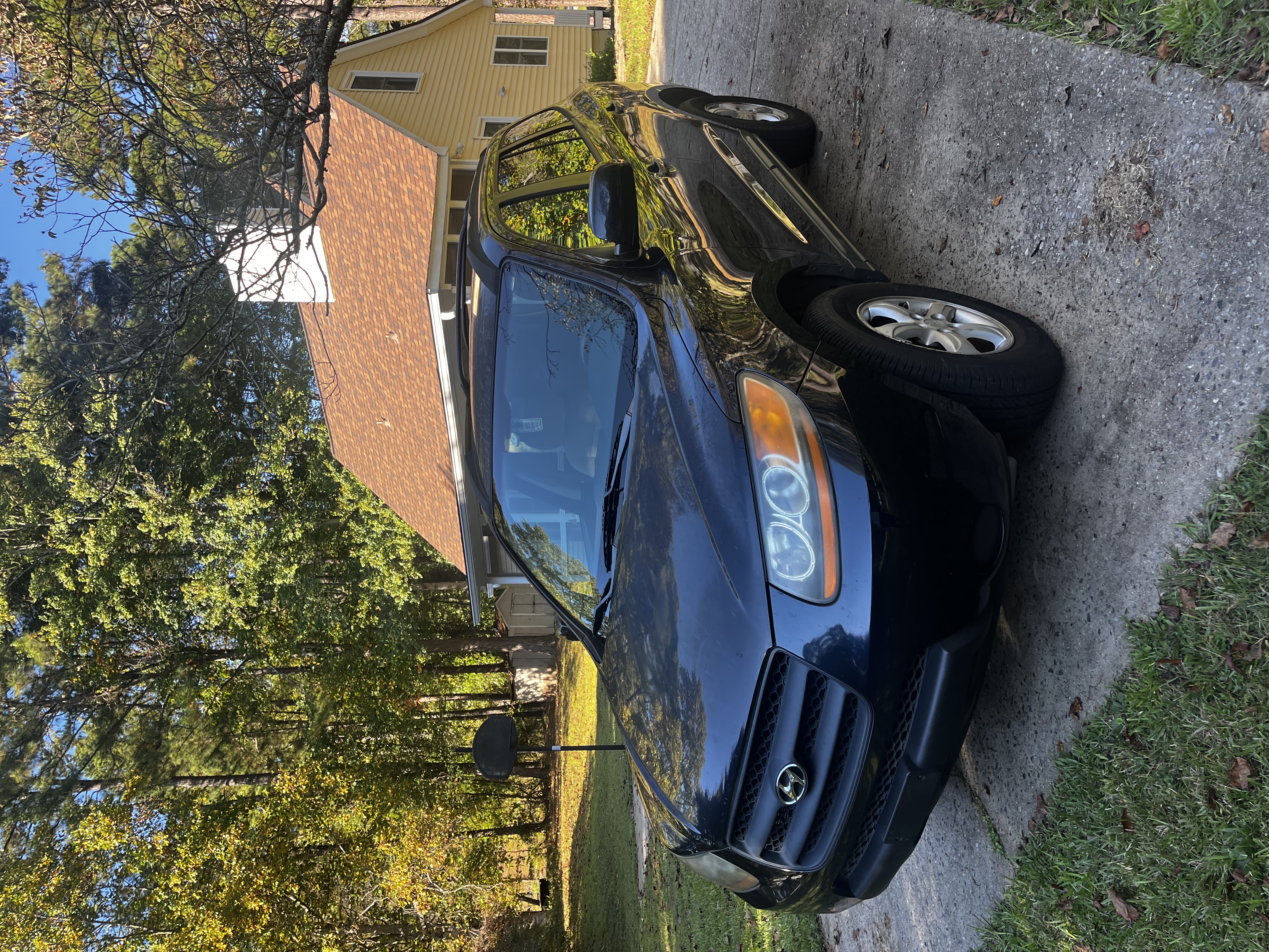 Used 2008 Hyundai Santa Fe GLS FWD image 1