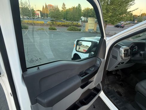 Used 2021 Ford F150 XL w/ Equipment Group 101A High RWD image 13