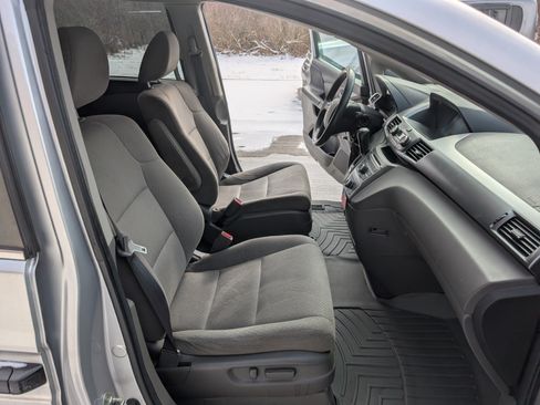 Used 2014 Honda Odyssey LX image 12