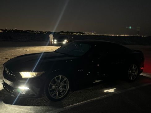 Used 2015 Ford Mustang GT Premium w/ Equipment Group 401A RWD image 17