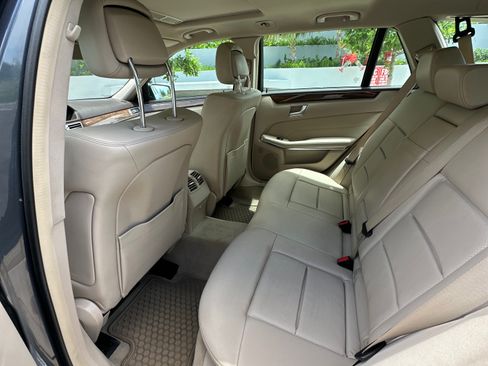 Used 2014 Mercedes-Benz E 350 4MATIC Wagon image 16