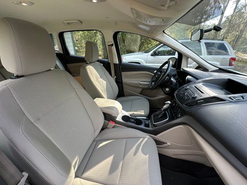 Used 2018 Ford C-MAX SE image 9