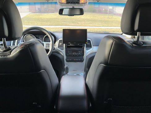 Used 2013 Jeep Grand Cherokee Trailhawk image 20