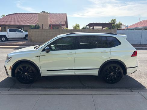 Used 2021 Volkswagen Tiguan SEL AWD/4WD image 6