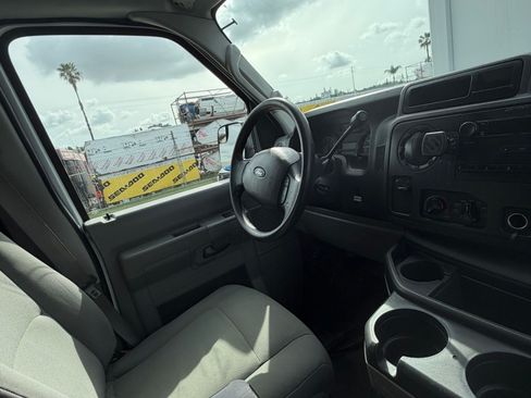 Used 2013 Ford E-150 and Econoline 150 w/ PWR Group image 10