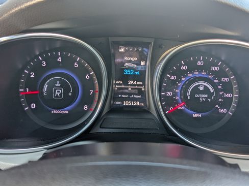 Used 2013 Hyundai Santa Fe Sport 2.0T w/ Technology Pkg image 8