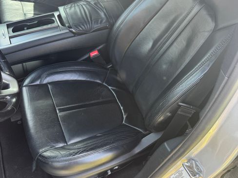 Used 2017 Lincoln MKZ Reserve FWD image 9