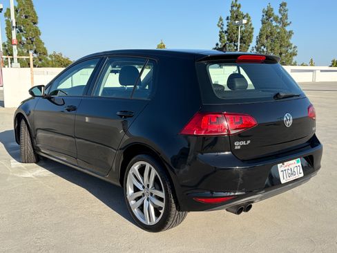Used 2016 Volkswagen Golf SE w/ Lighting Package FWD image 9