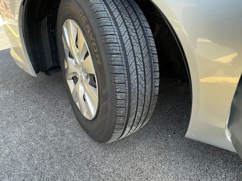 Used 2012 Honda Civic LX image 10