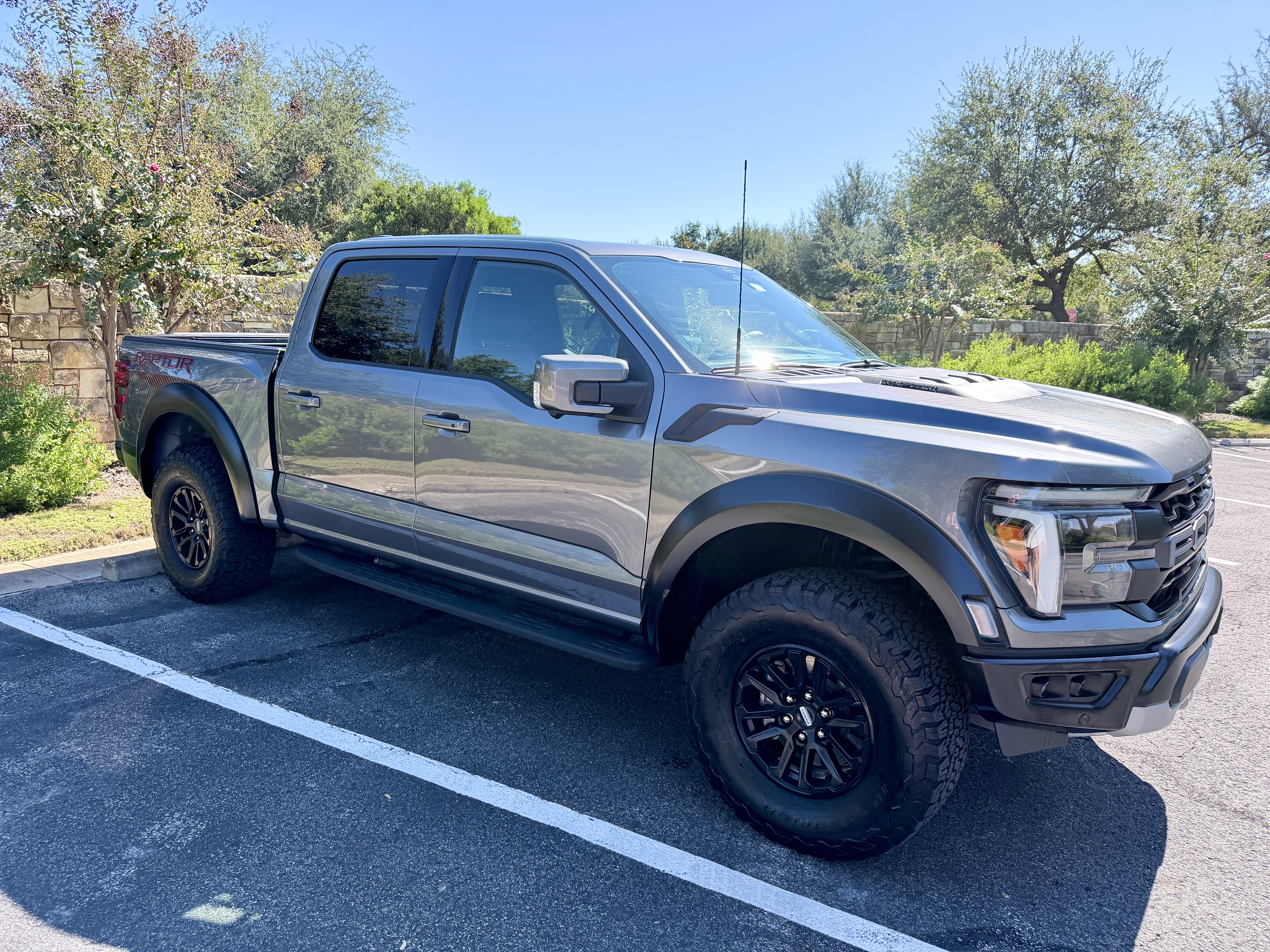 Used 2024 Ford F150 Raptor AWD/4WD image 4