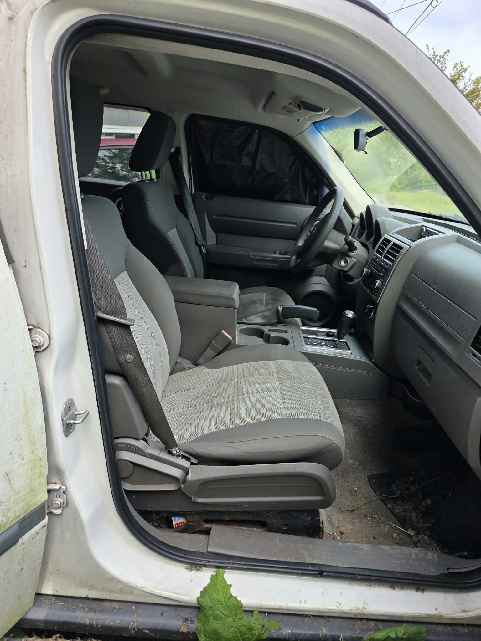 Used 2007 Dodge Nitro SXT AWD/4WD image 6
