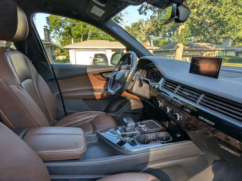 Used 2017 Audi Q7 3.0T Premium Plus image 10