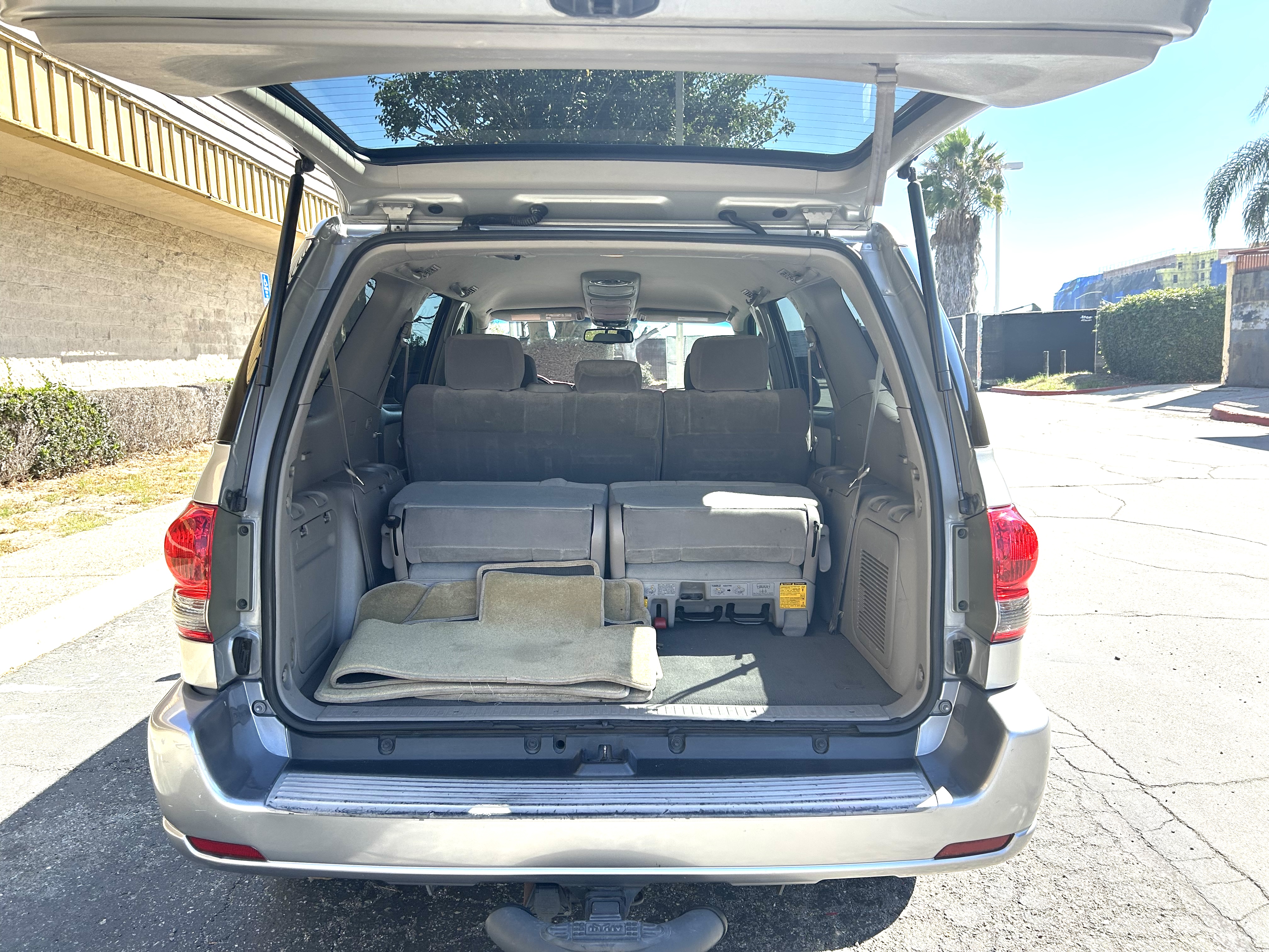 Used 2007 Toyota Sequoia SR5 RWD image 17