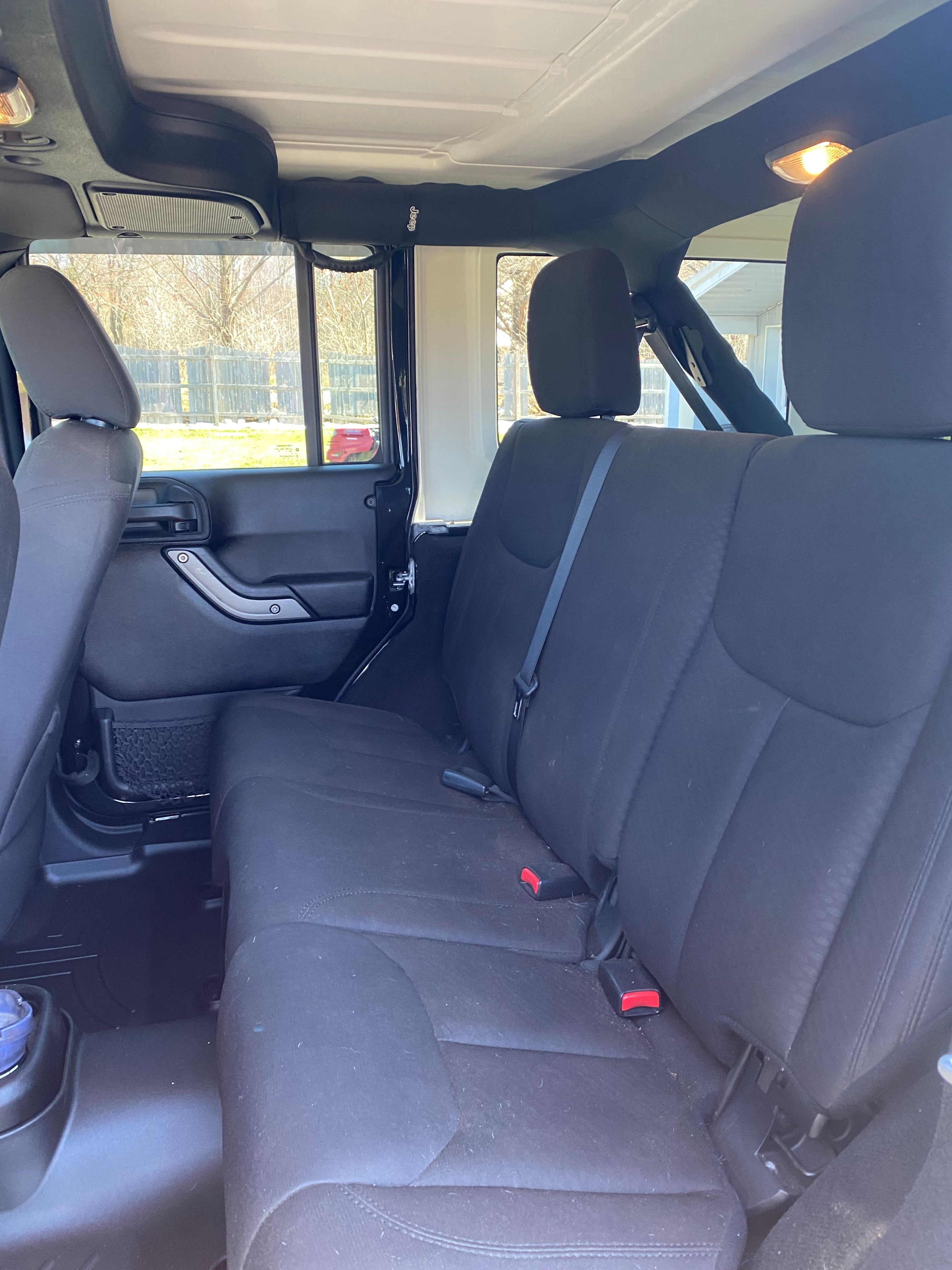 Used 2015 Jeep Wrangler Unlimited Sport AWD/4WD image 16