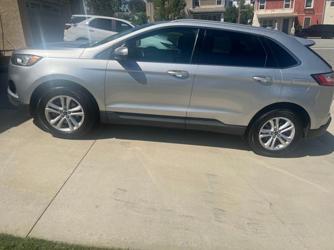 Used 2019 Ford Edge SEL w/ Equipment Group 201A FWD image 4