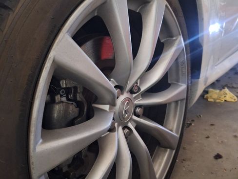 Used 2010 INFINITI G37 Convertible w/ Premium Pkg RWD image 4