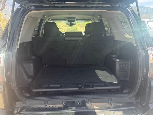 Used 2015 Toyota 4Runner Trail AWD/4WD image 6