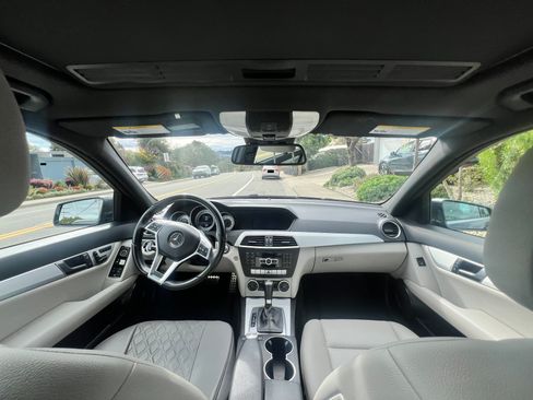 Used 2014 Mercedes-Benz C 250 Sedan image 9