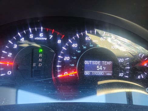 Used 2011 Toyota Camry XLE image 13