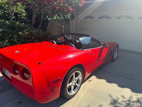 Used 2003 Chevrolet Corvette Convertible w/ Preferred Equipment Group1 image 27