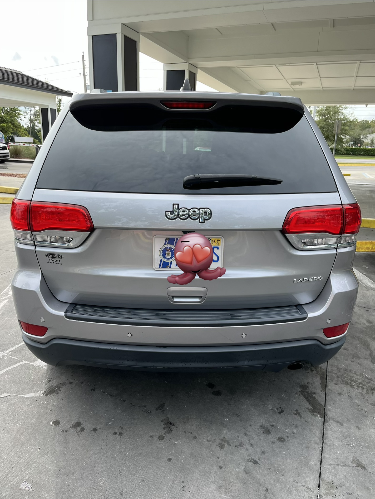 Used 2018 Jeep Grand Cherokee Laredo RWD image 4