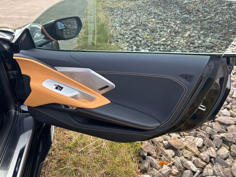 Used 2023 Chevrolet Corvette Z06 image 9