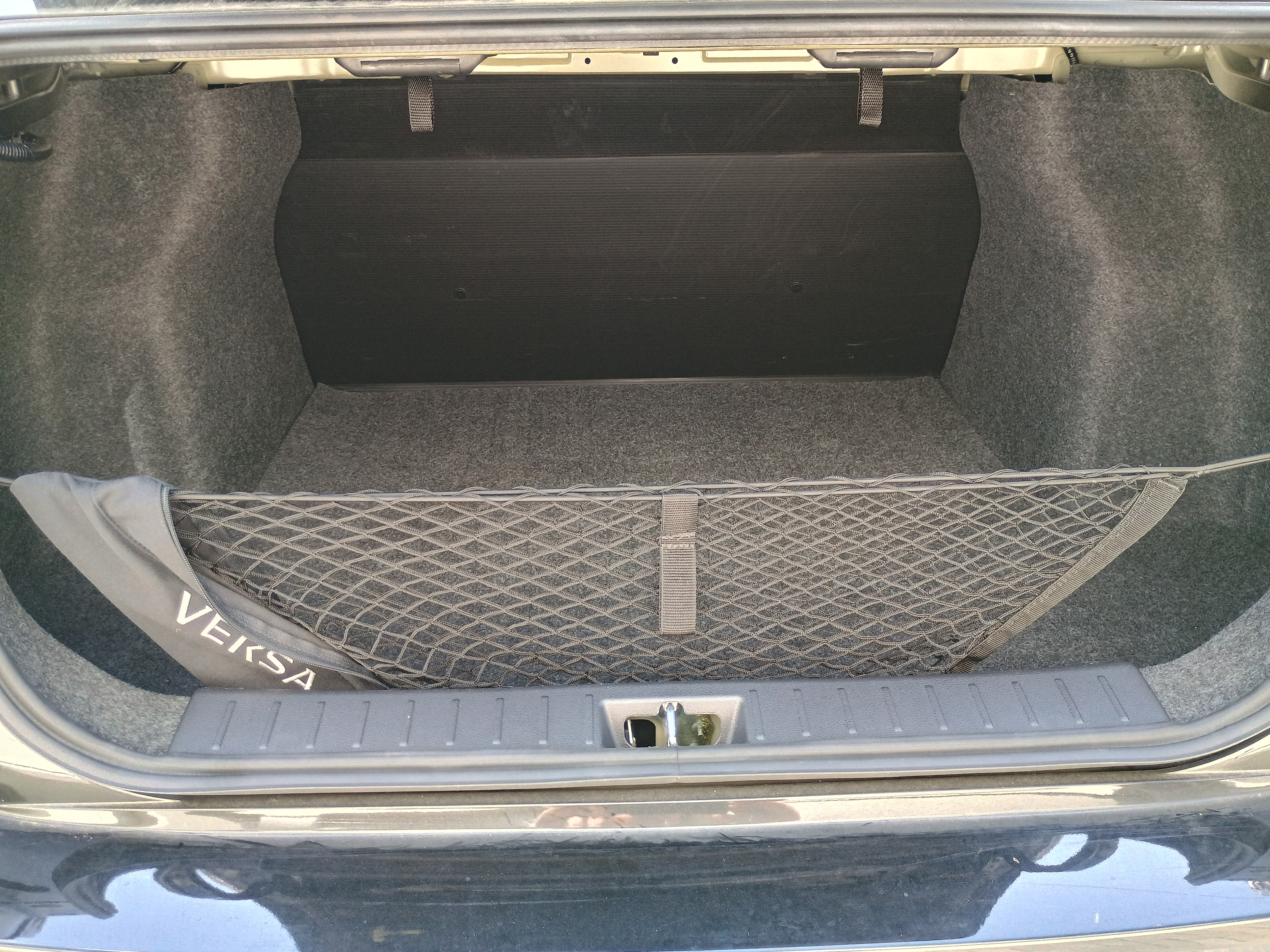 Used 2024 Nissan Versa S w/ Trunk Package FWD image 16