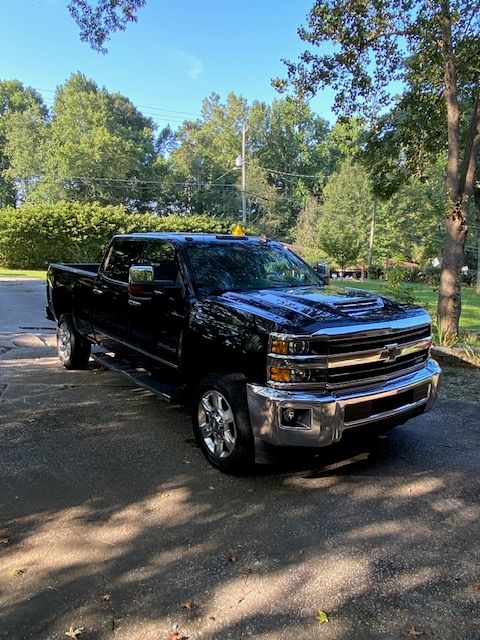 Used 2018 Chevrolet Silverado 2500 LTZ w/ Duramax Plus Package AWD/4WD image 4