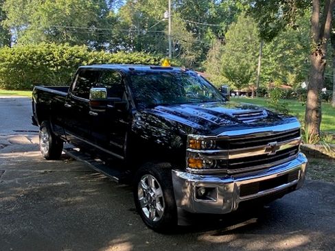 Used 2018 Chevrolet Silverado 2500 LTZ w/ Duramax Plus Package AWD/4WD image 2