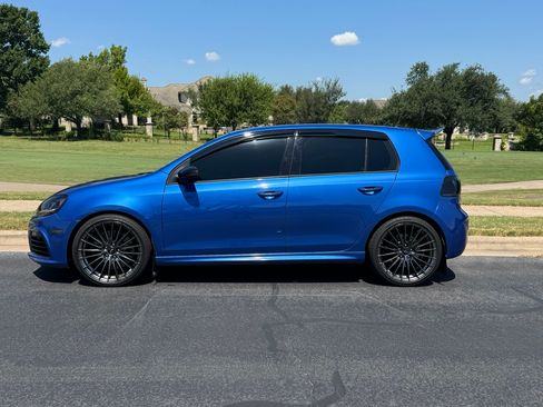 Used 2013 Volkswagen Golf 4-Door image 2