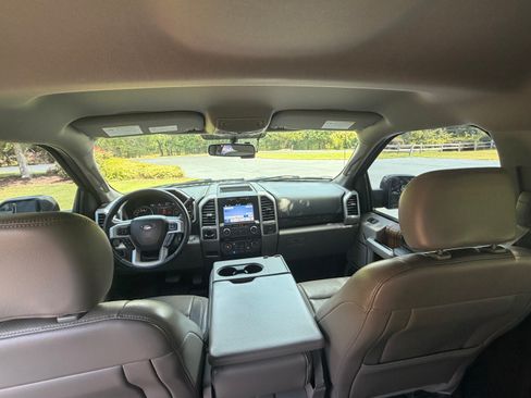 Used 2018 Ford F150 Lariat RWD image 15