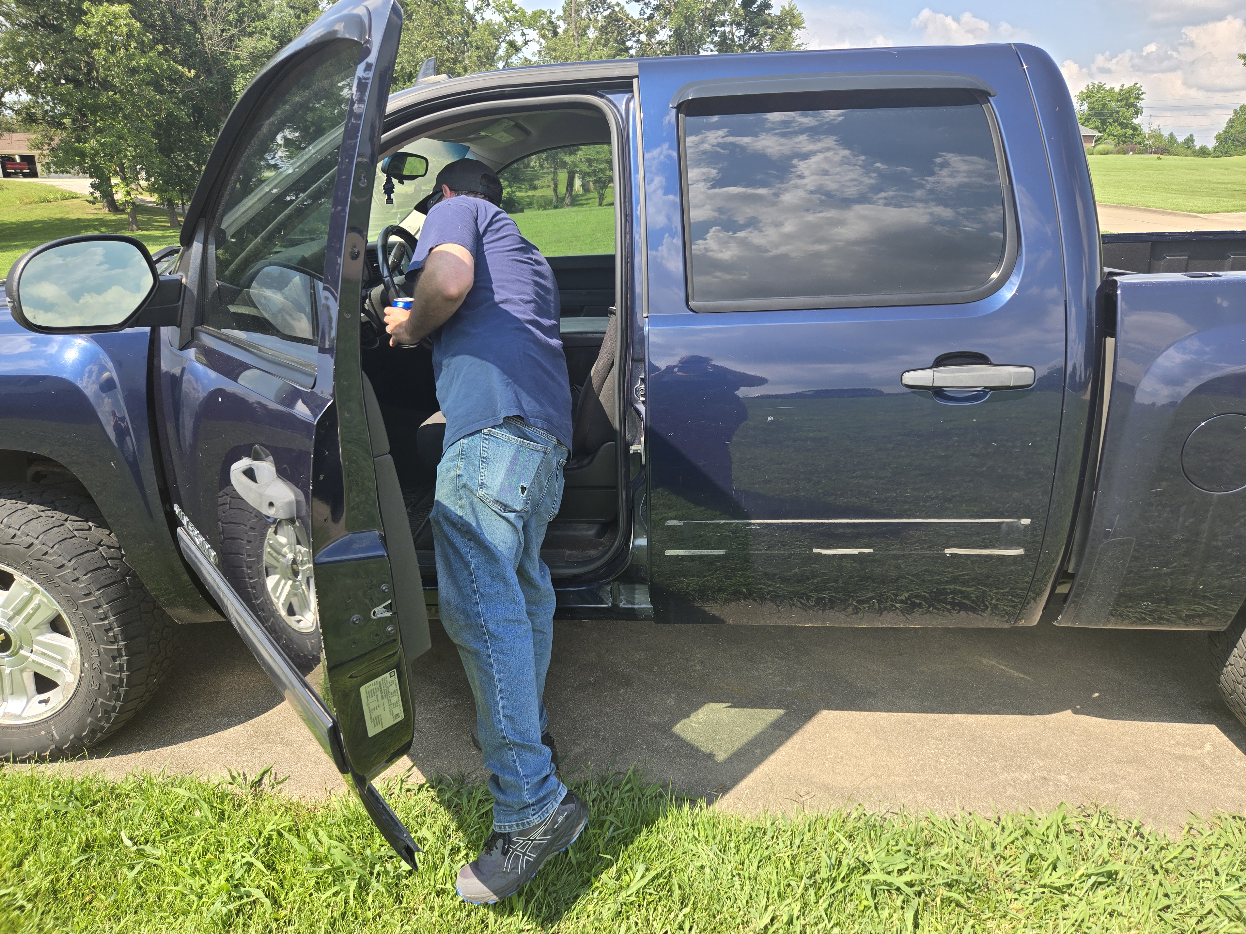 Used 2010 Chevrolet Silverado 1500 LT w/ Power Pack Plus AWD/4WD image 10
