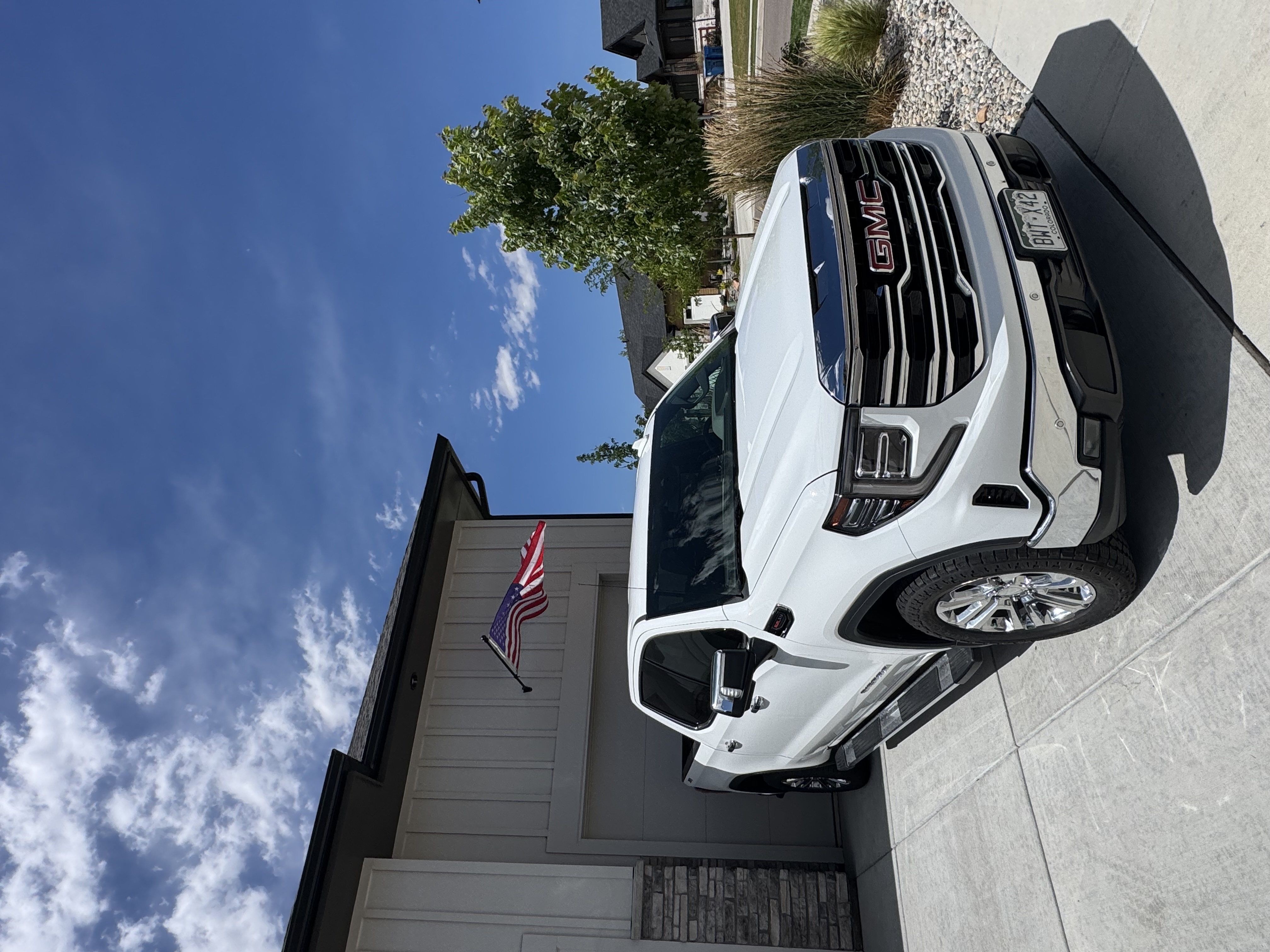 Used 2022 GMC Sierra 1500 SLT w/ SLT Premium Plus Package AWD/4WD image 6