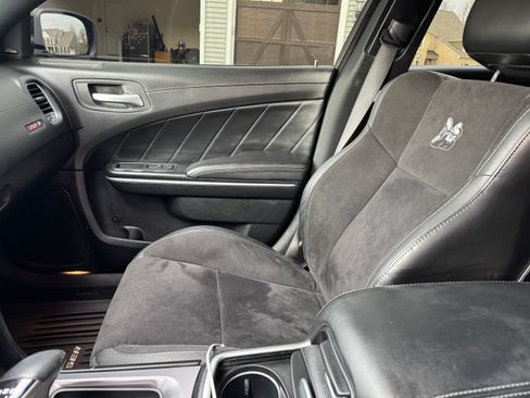 Used 2020 Dodge Charger Scat Pack image 9