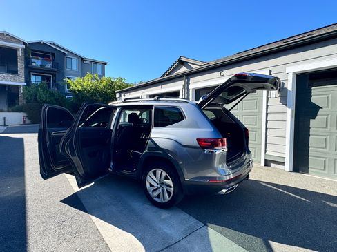 Used 2021 Volkswagen Atlas SEL AWD/4WD image 6