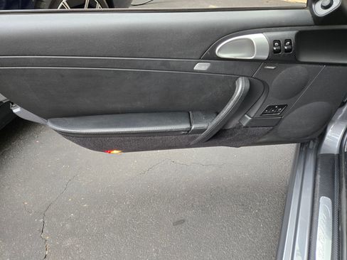 Used 2005 Porsche 911 Carrera image 23