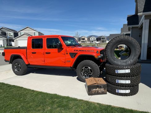 Used 2023 Jeep Gladiator Rubicon image 14
