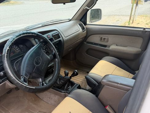 Used 1999 Toyota 4Runner SR5 AWD/4WD image 11
