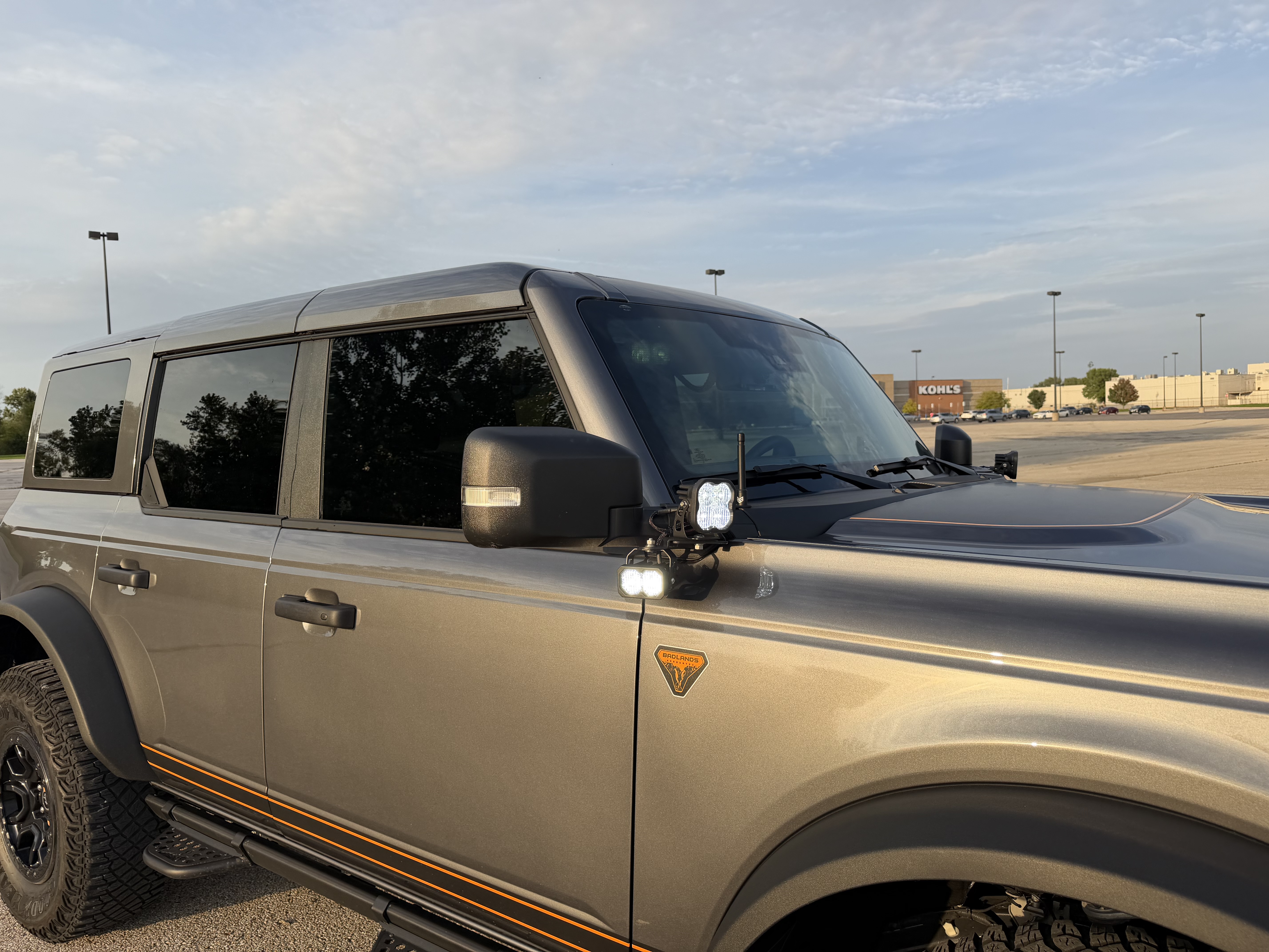 Used 2025 Ford Bronco Badlands AWD/4WD image 16