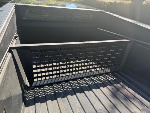 Used 2024 Tesla Cybertruck AWD Crew Cab image 6