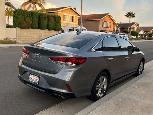 Used 2019 Hyundai Sonata Limited w/ Cargo Package FWD image 1