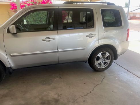 Used 2012 Honda Pilot EX image 2