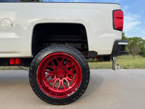 Used 2015 Chevrolet Silverado 2500 High Country w/ Duramax Plus Package AWD/4WD image 13