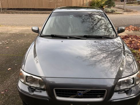 Used 2005 Volvo S60 R image 1