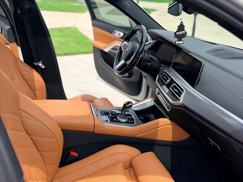Used 2023 BMW X6 xDrive40i w/ M Sport Package AWD/4WD image 15