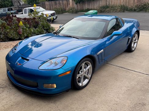 Used 2010 Chevrolet Corvette Grand Sport w/ Preferred Equipment Group image 1