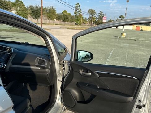 Used 2015 Honda Fit EX image 10