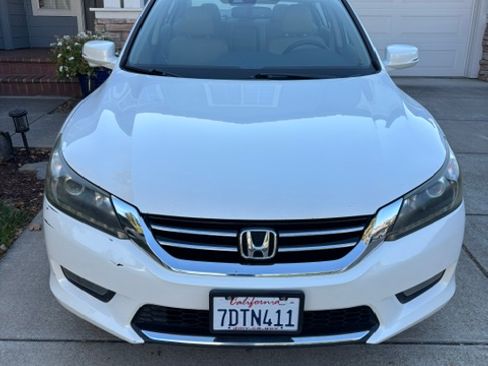 Used 2014 Honda Accord EX-L image 2
