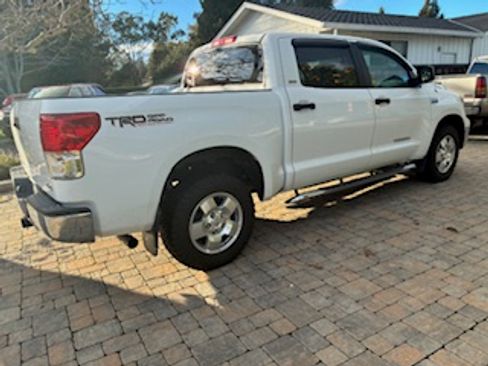 Used 2011 Toyota Tundra SR5 image 4
